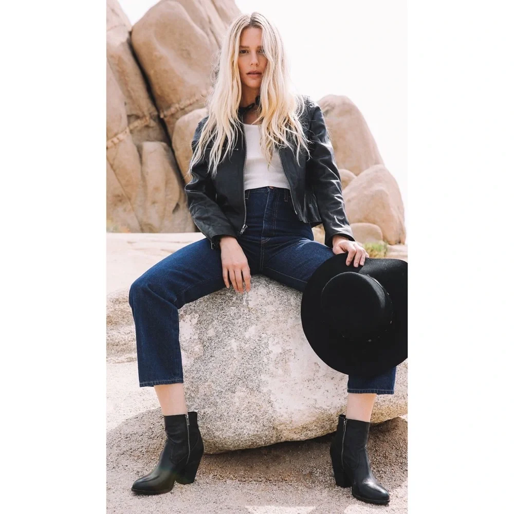 Frye Essa Black Leather Everyday Fall/Winter/Spring Classic Heeled Ankle Booties - Picture 16 of 16